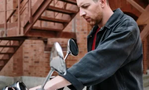 How to Clean and Lubricate a Motorcycle Chain: Step-by-Step Guide